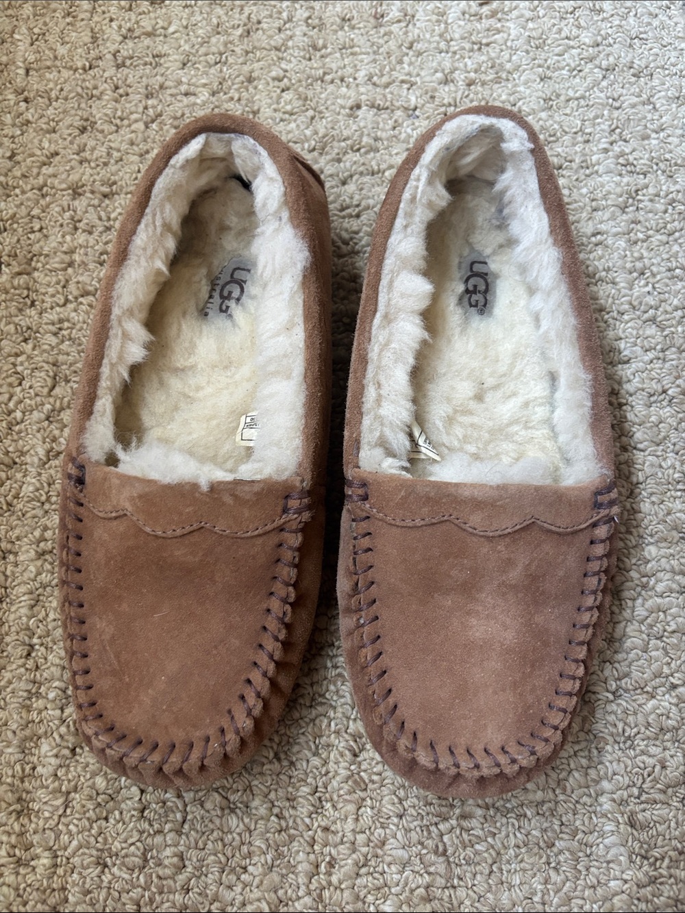 UGG Scalloped Moc Shearling-Lined Suede Slippers in Brown, US size 6